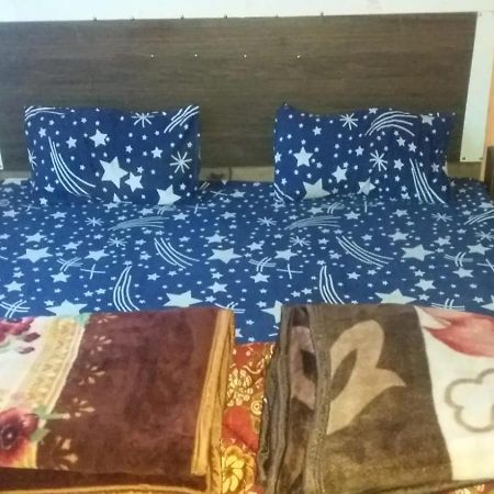 Spot On Sharma'S Kitchen & Home Stay Bajaura ภายนอก รูปภาพ