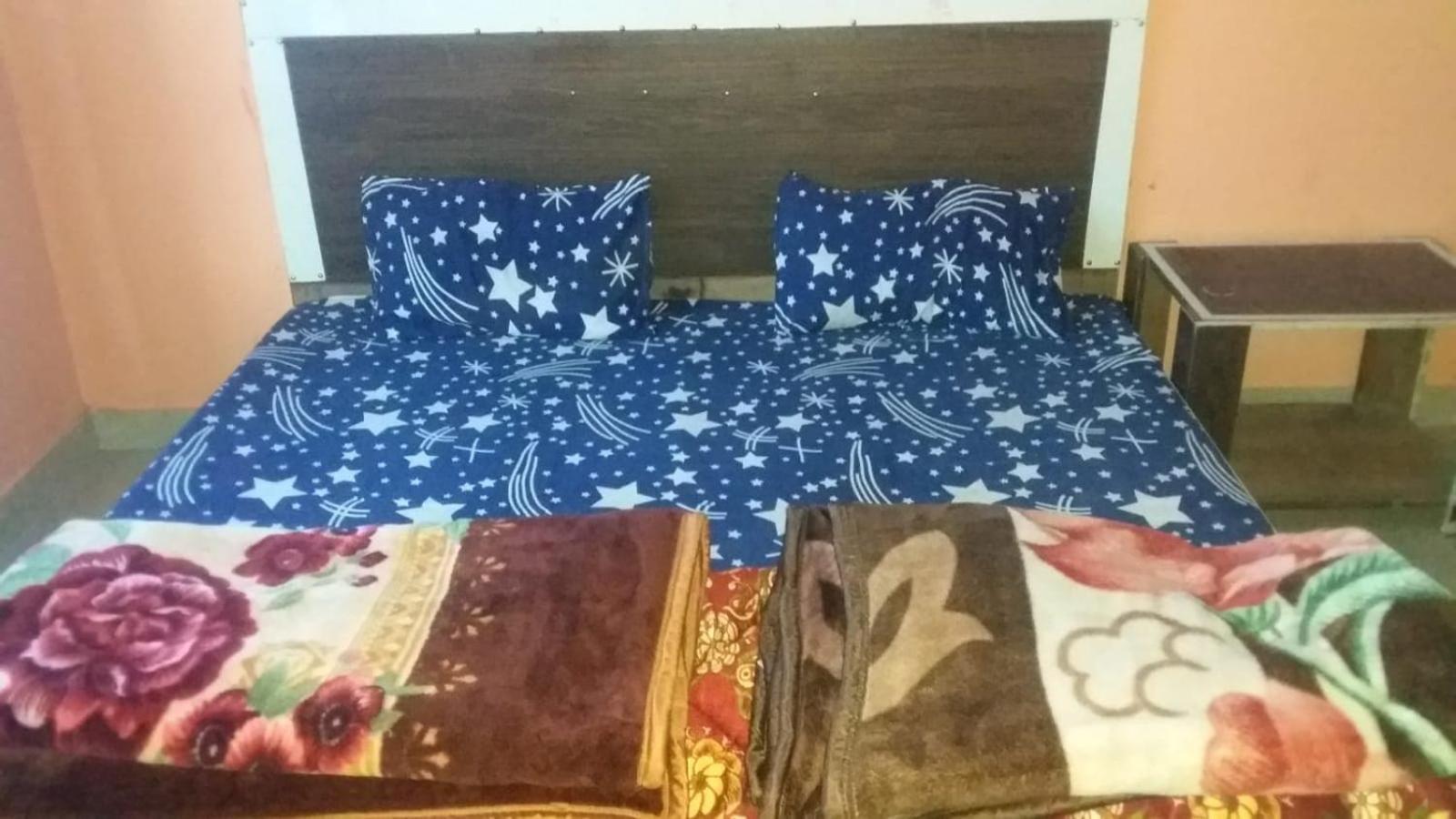 Spot On Sharma'S Kitchen & Home Stay Bajaura ภายนอก รูปภาพ